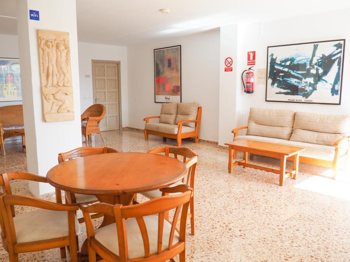 Apartamentos Cala Llonga Cala Llonga  Eksteriør bilde