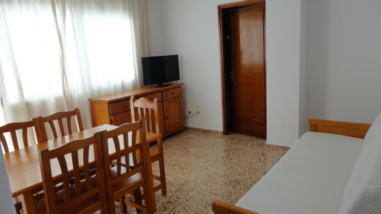 Apartamentos Cala Llonga Cala Llonga  Eksteriør bilde
