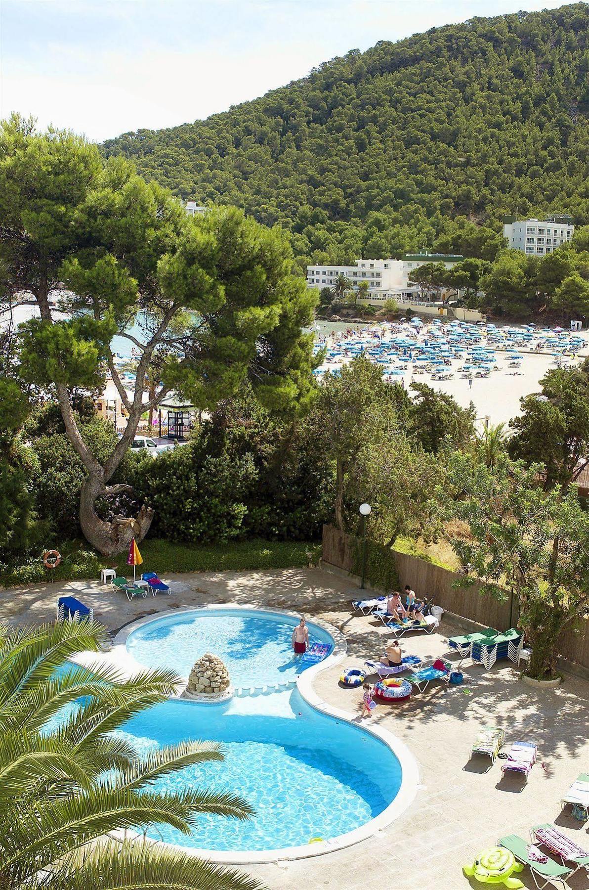 Apartamentos Cala Llonga Cala Llonga  Eksteriør bilde